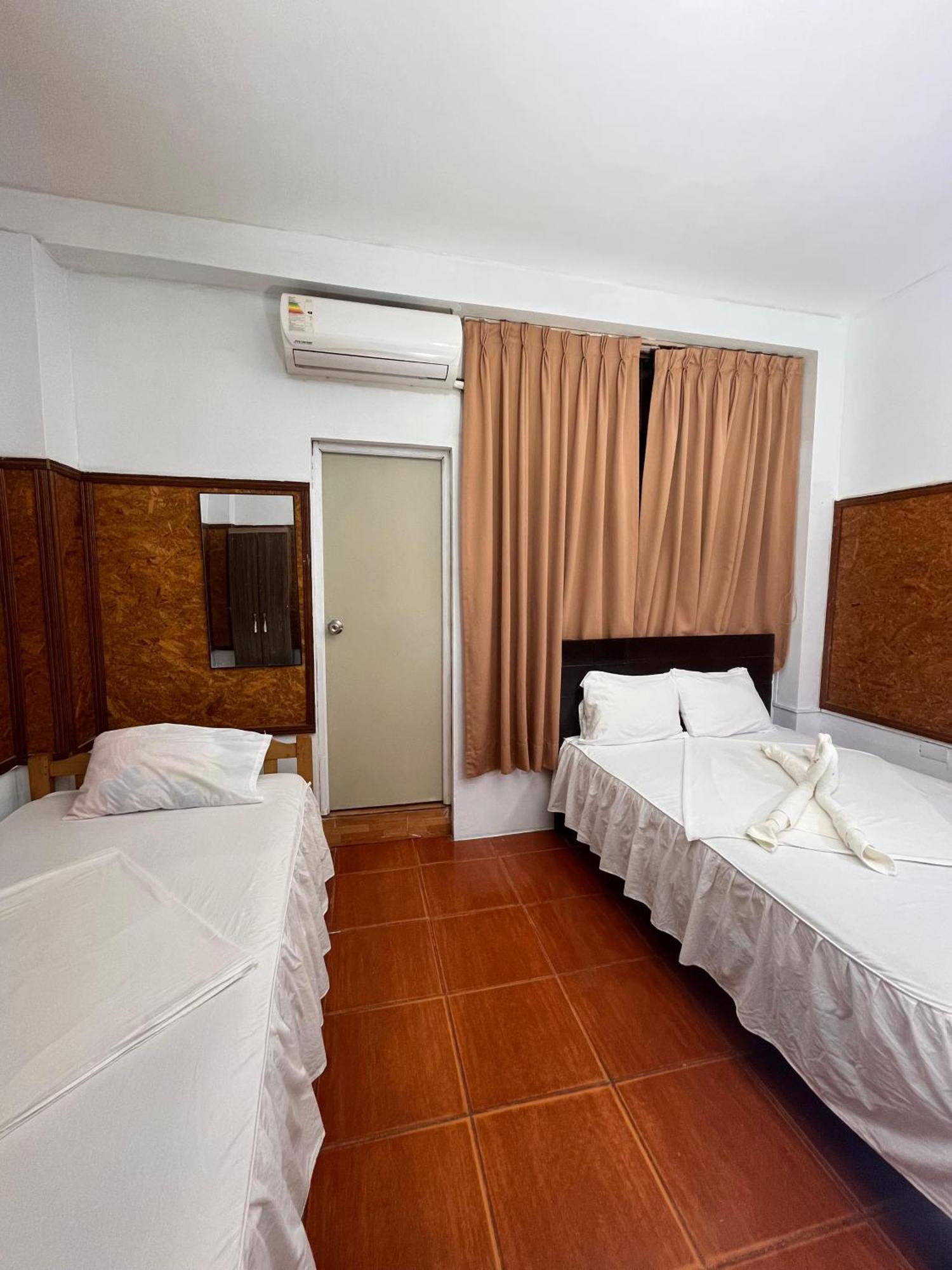 Hospedaje El Emperador Hotell Pucallpa Eksteriør bilde
