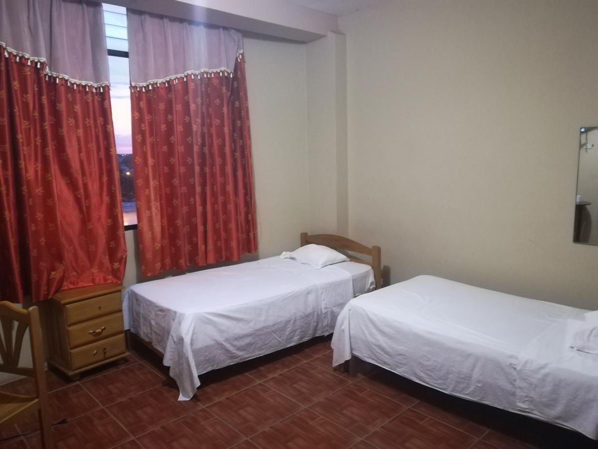 Hospedaje El Emperador Hotell Pucallpa Eksteriør bilde