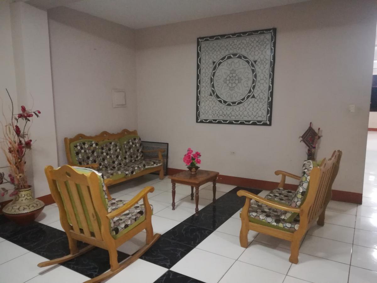 Hospedaje El Emperador Hotell Pucallpa Eksteriør bilde