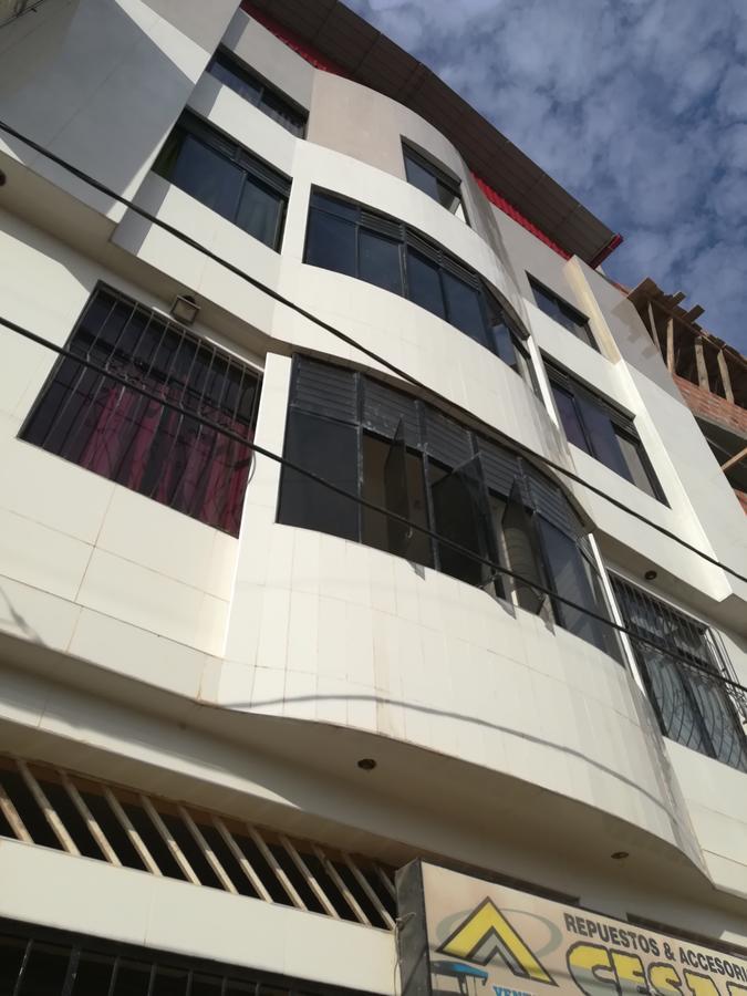 Hospedaje El Emperador Hotell Pucallpa Eksteriør bilde