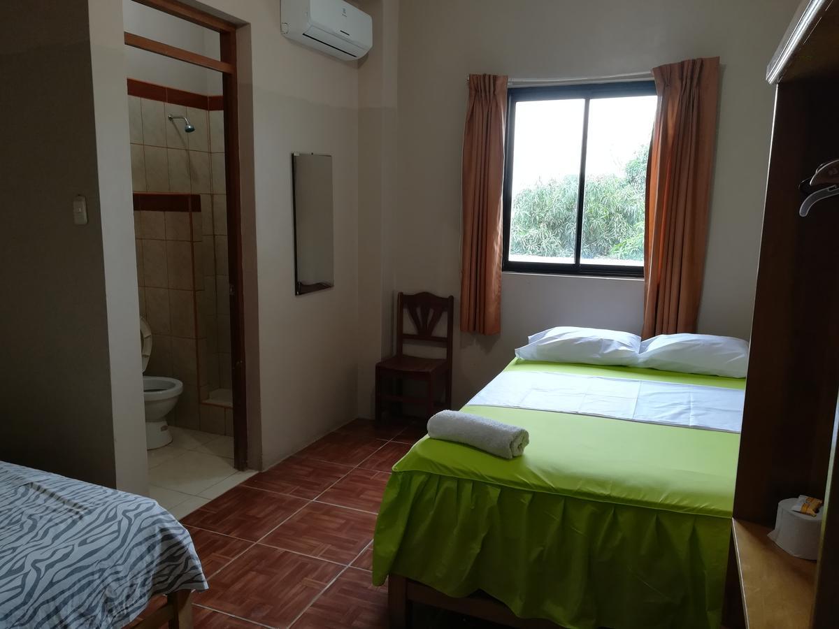 Hospedaje El Emperador Hotell Pucallpa Eksteriør bilde